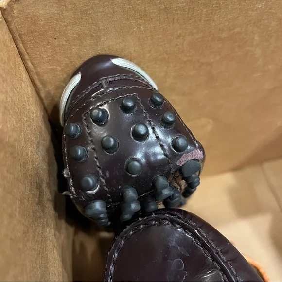 Tod's Brown Patent Leather Driving Moccasins with Silver Bow - Picture 5 of 5